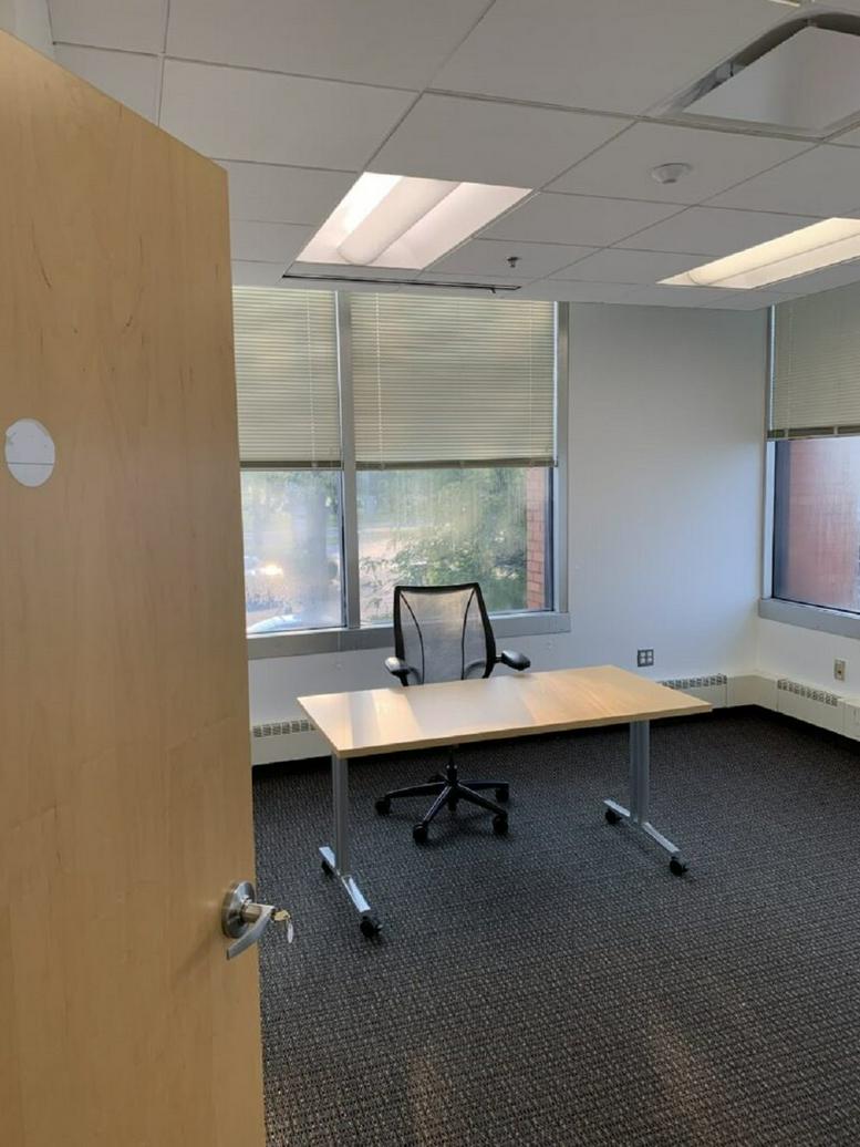 13975 Connecticut Avenue Office Images