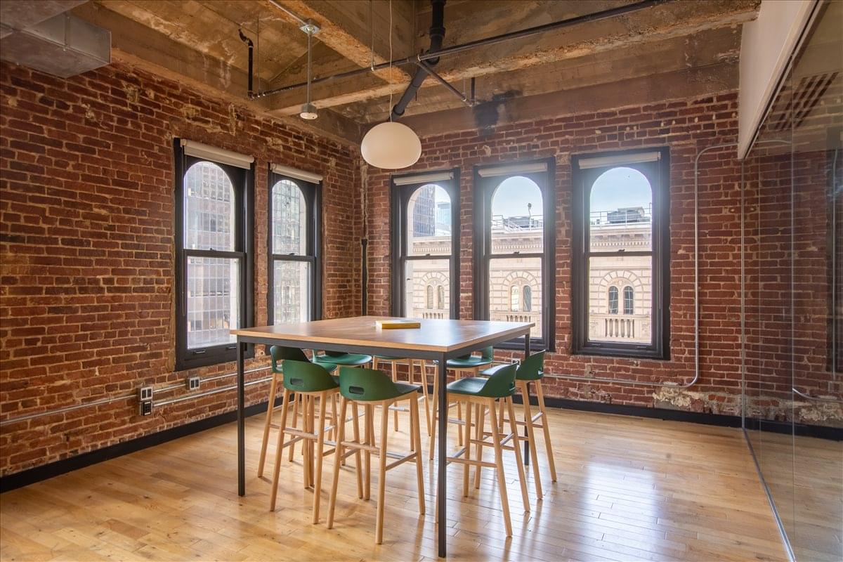 811 West 7th Street Office for Rent in Los Angeles 