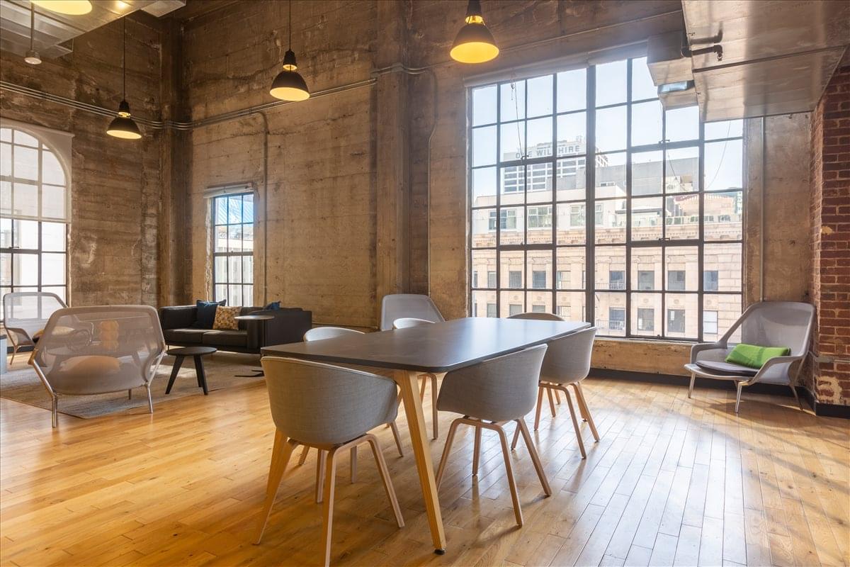 Picture of 811 West 7th Street Office Space available in Los Angeles