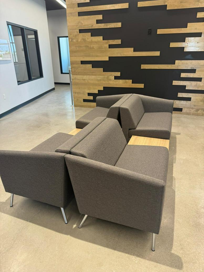 9705 Tehama Ridge Parkway Office Images