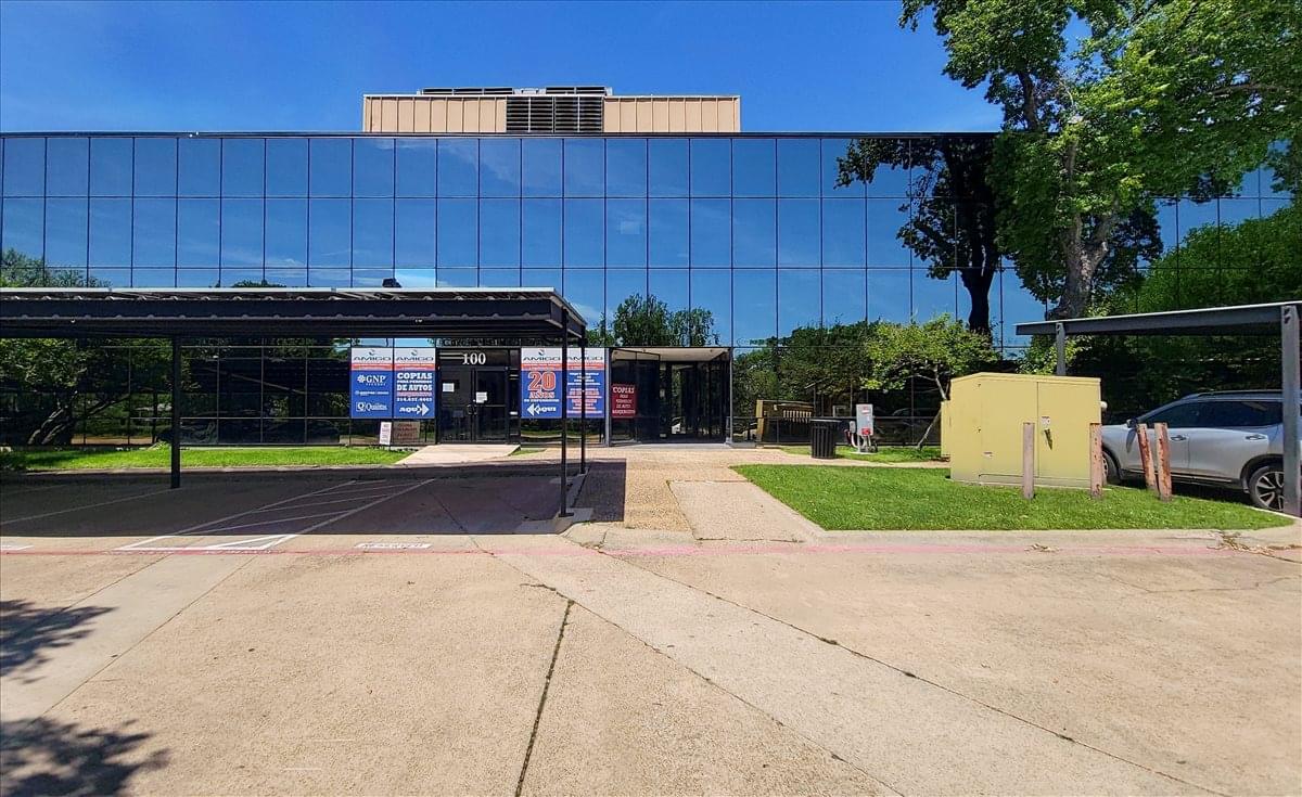 This is a photo of the office space available to rent on 1220 River Bend Drive