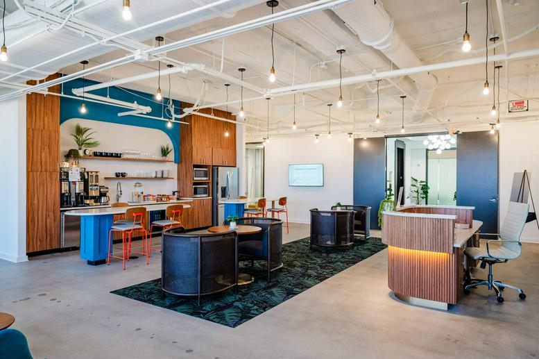 104 S Main Street available for companies in Greenville
