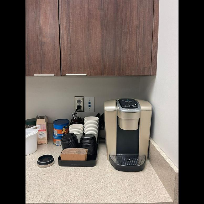 8700 Indian Creek Parkway, Suite 150 Office Images