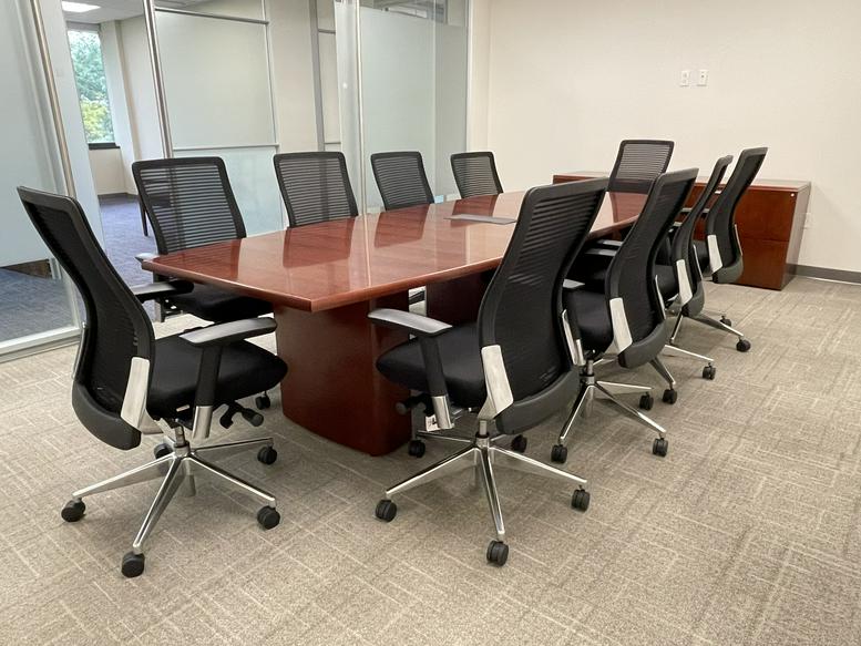 777 West Putnam Avenue Office Images