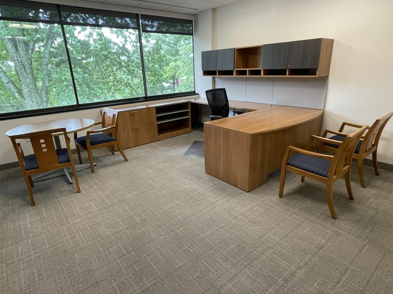 777 West Putnam Avenue Office Images