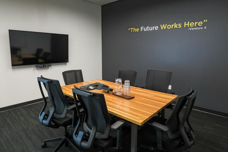 8865 Stanford Boulevard, Suite 202 Office Images