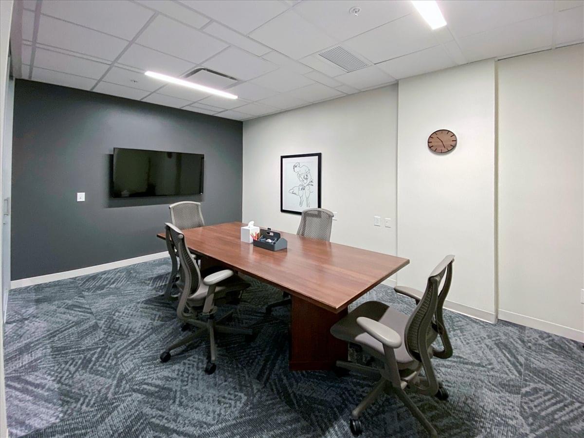 21 East State Street Office Images