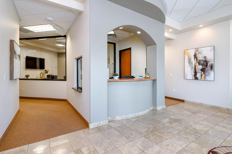 5510 South Fort Apache Road Office Images