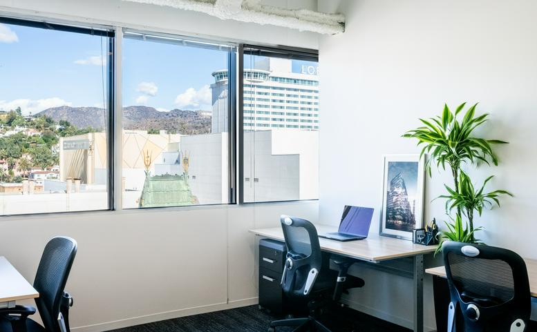 6922 Hollywood Boulevard, 7th Floor Office Images