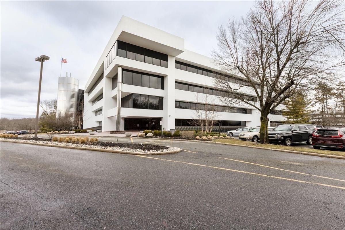 101 Eisenhower Pkwy Office Space - Roseland