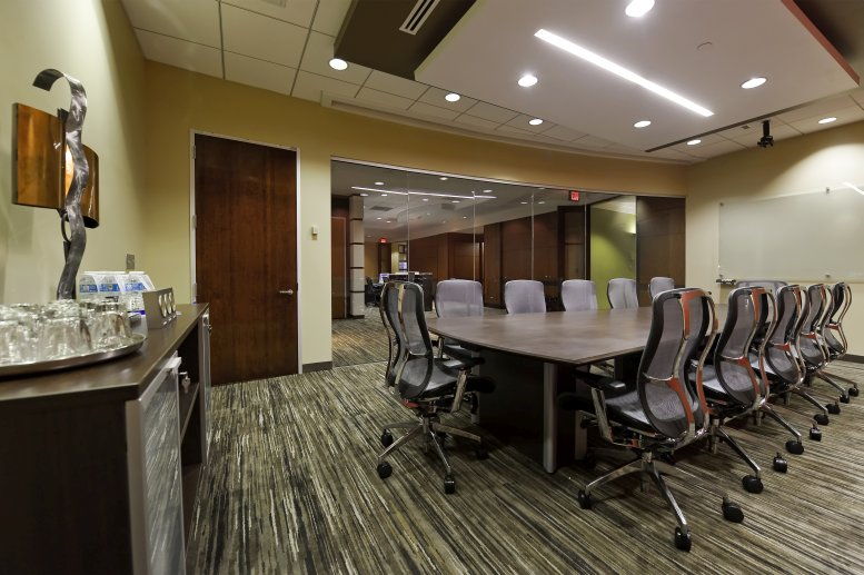 Transamerica Square, 10th Fl, 401 N Tryon St Office Images