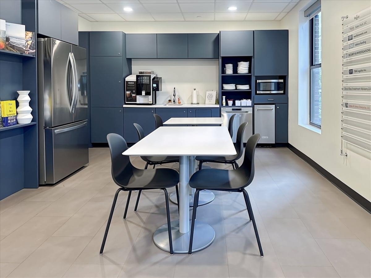 10 North High Street, Suite 200 Office Images