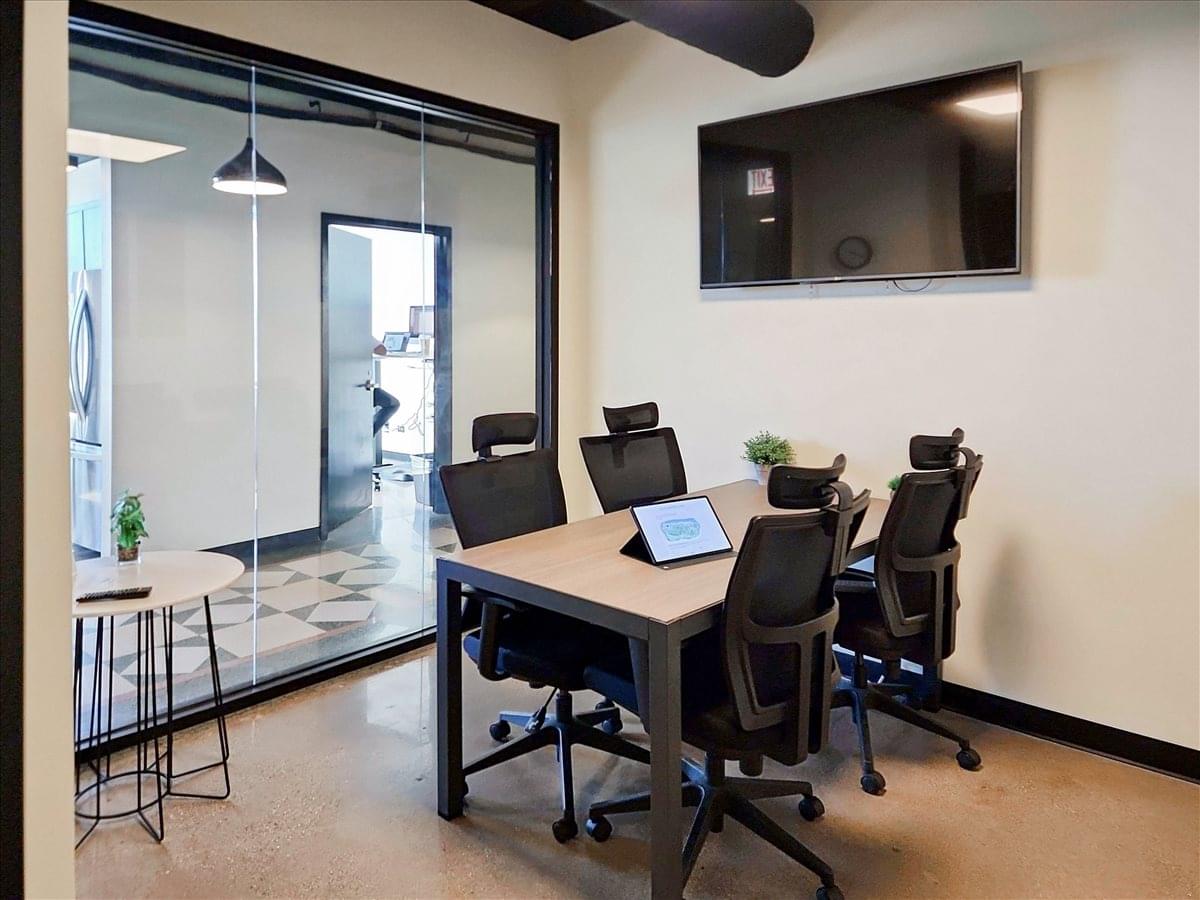 1200 North Ashland Avenue Office Images