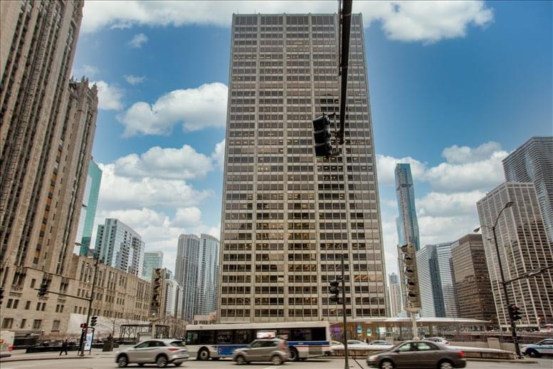 401 North Michigan available for companies in Chicago