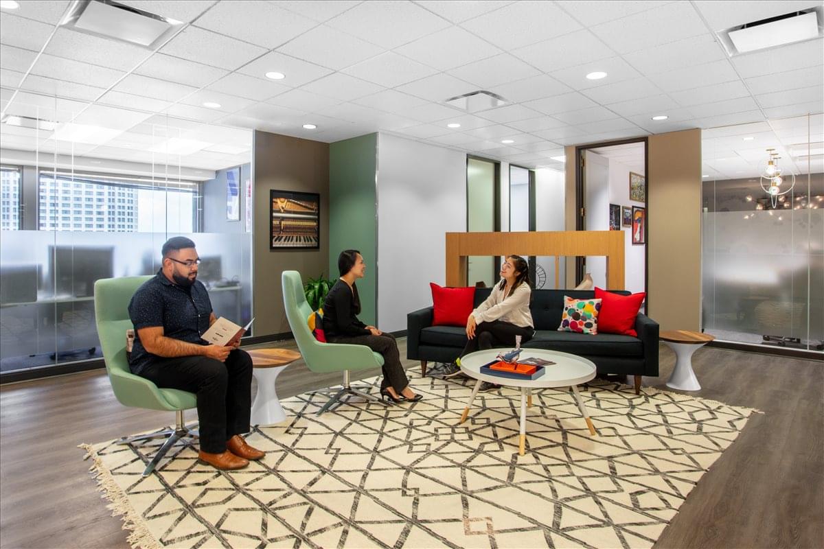 Office for Rent on 401 North Michigan, Magnificent Mile Chicago 
