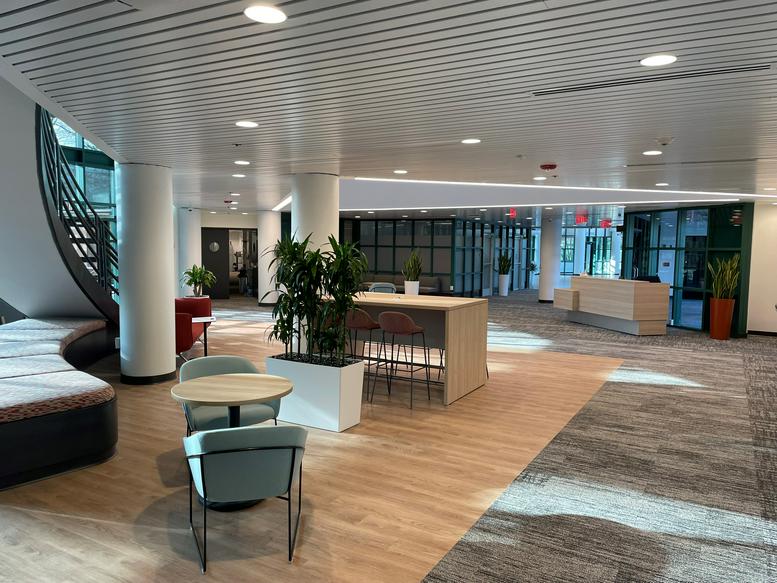 1000 Northbrook Drive, Suite 100 Office Images