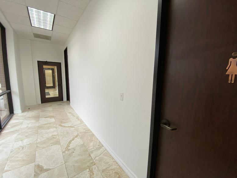 96 Beach Walk Blvd Office Images