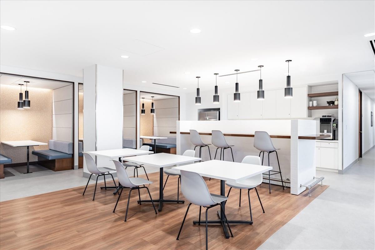 5600 N River Rd, Suite 800 Office Space - Rosemont