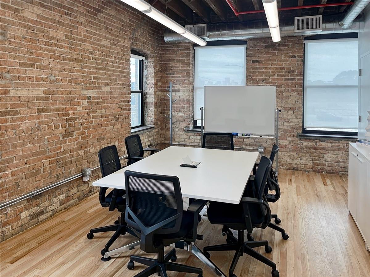 Office for Rent on 1918 North Mendell Street, Suite 200 Chicago 