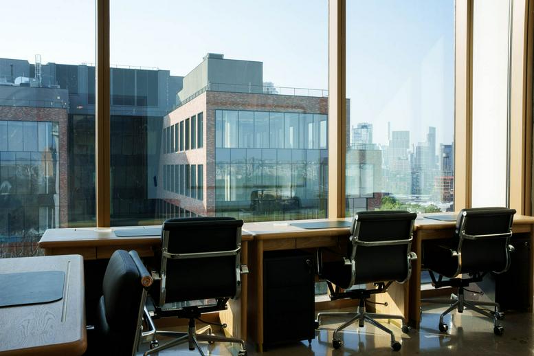 109 North 12th Street, 9th Floor Office Images
