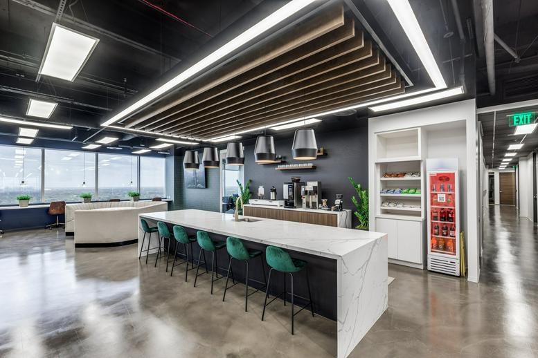 24 Greenway Plaza, Weslayan Tower, Suite 1800 Office Images