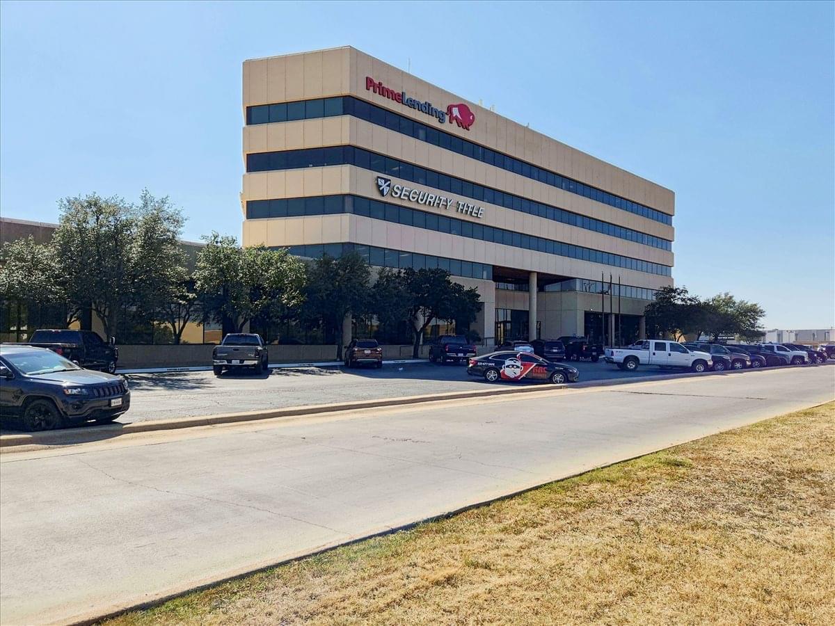 This is a photo of the office space available to rent on 4400 Buffalo Gap Road