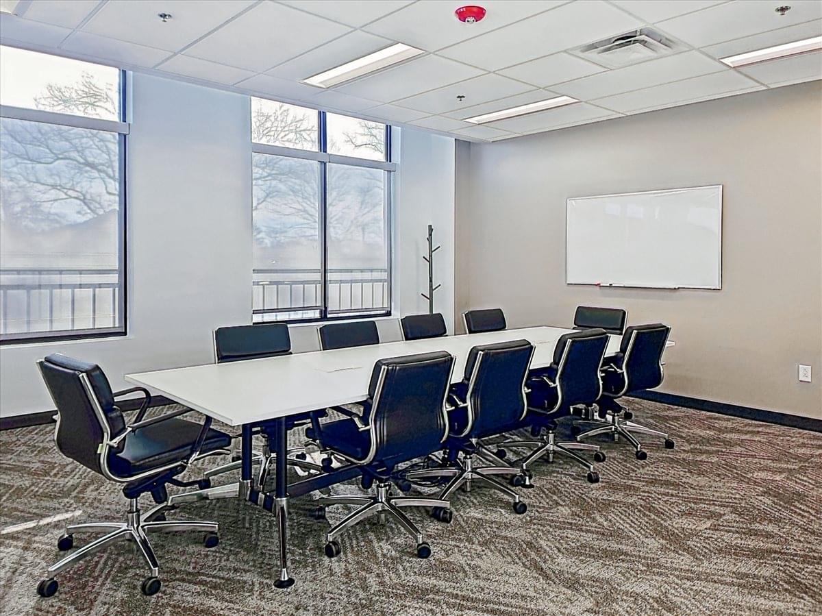 5724 Green Street Office Images