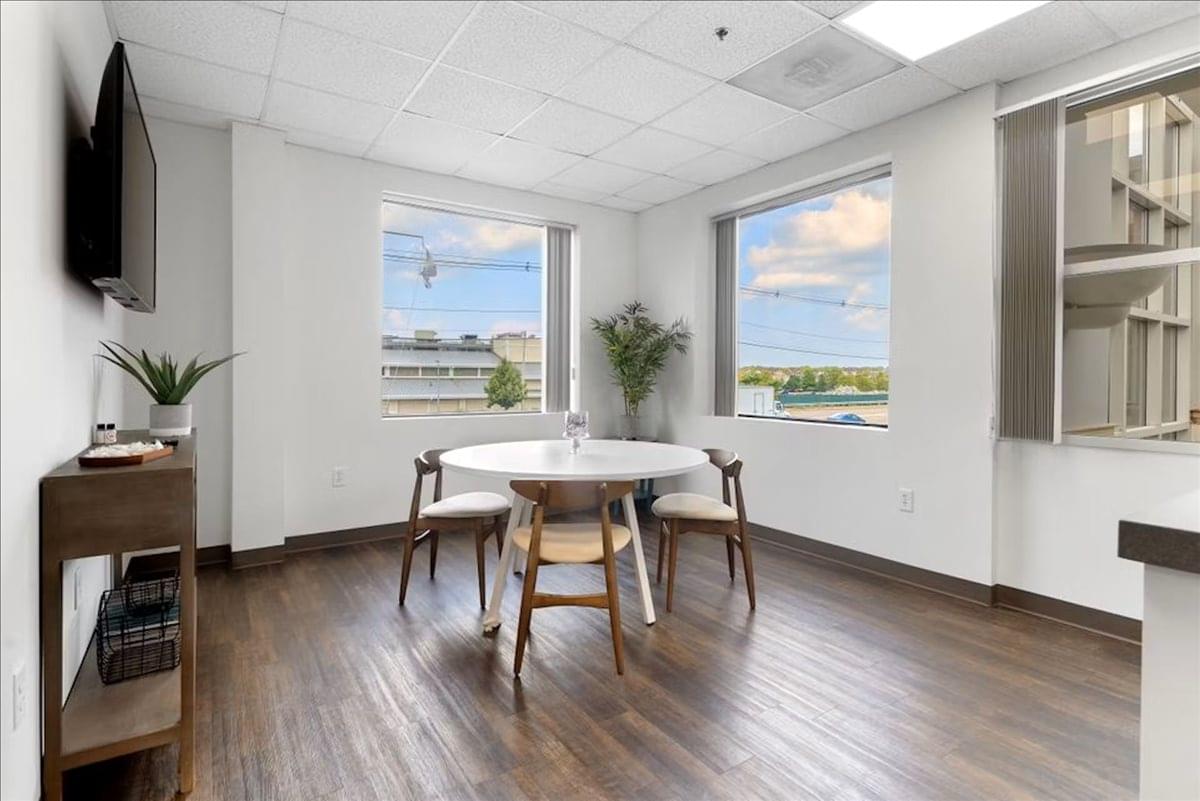 Photo of Office Space on 350 Lincoln St Hingham