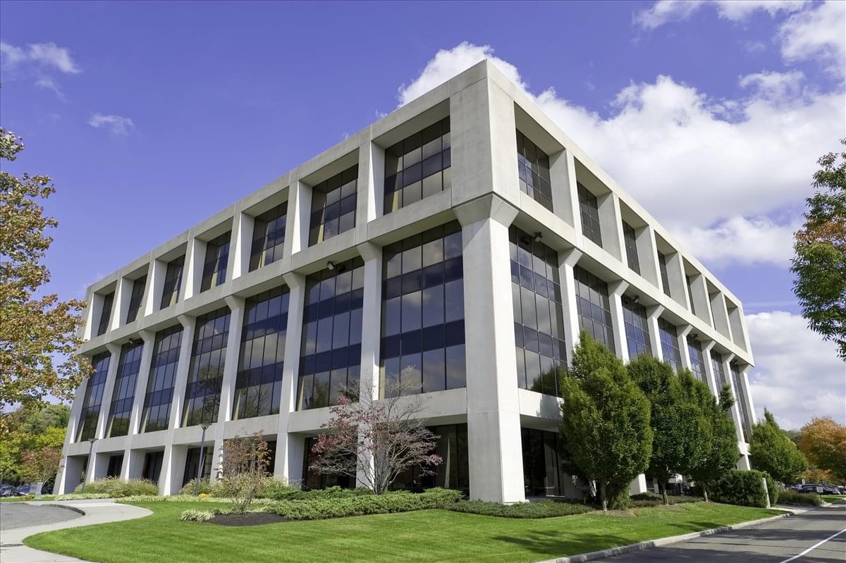 520 White Plains Rd Office Space - Tarrytown