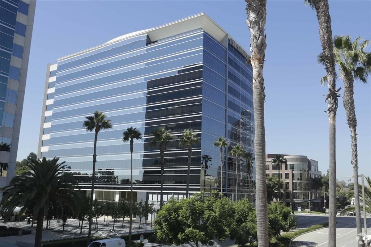 6060 Center Drive available for companies in Los Angeles