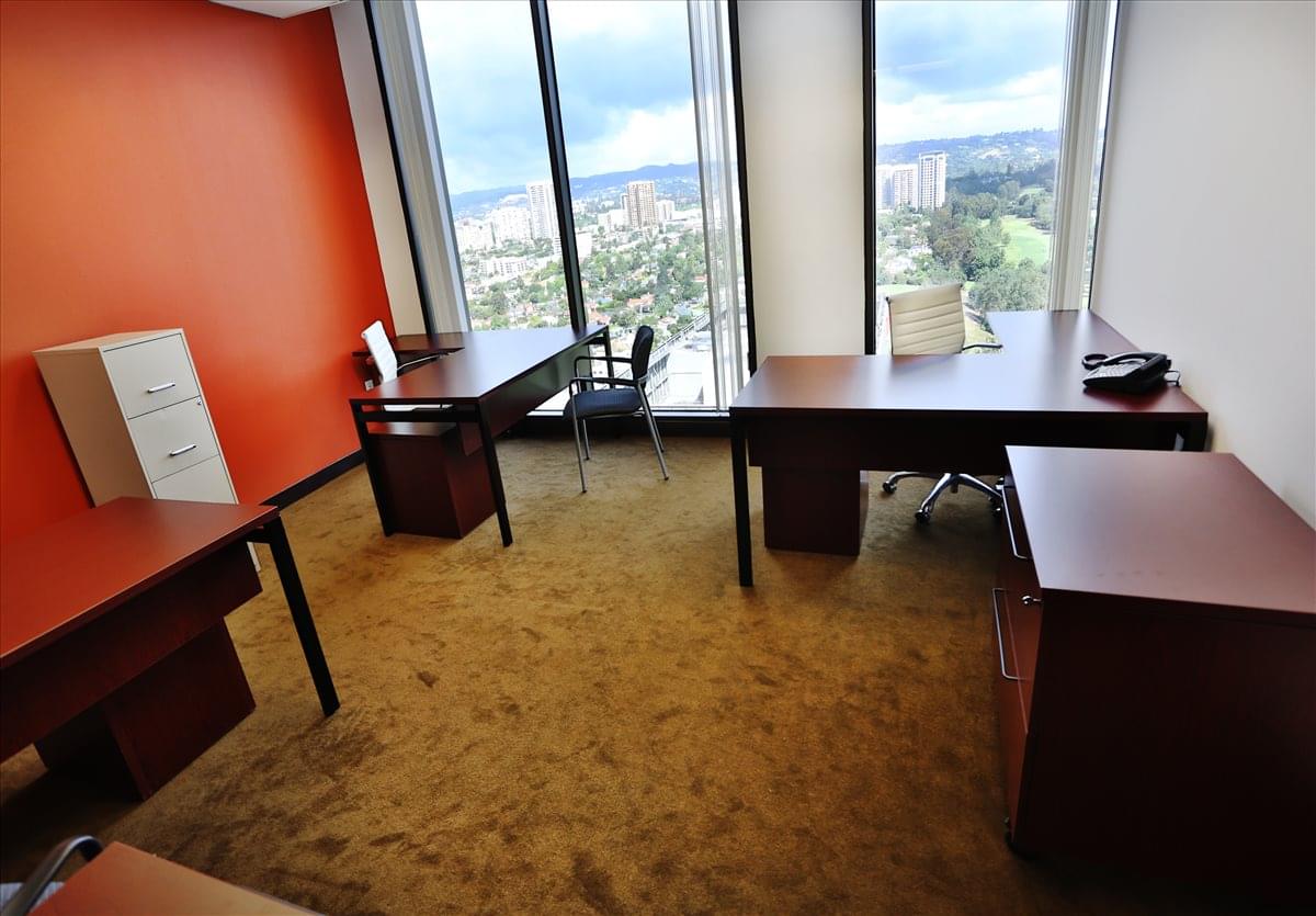 1901 Avenue of The Stars, Suite 200 Office for Rent in Los Angeles