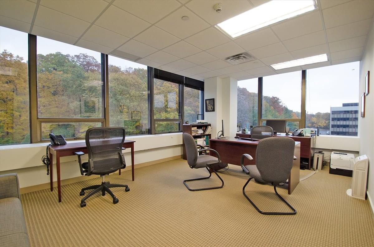 600 Mamaroneck Ave, Harrison Office Space - Harrison