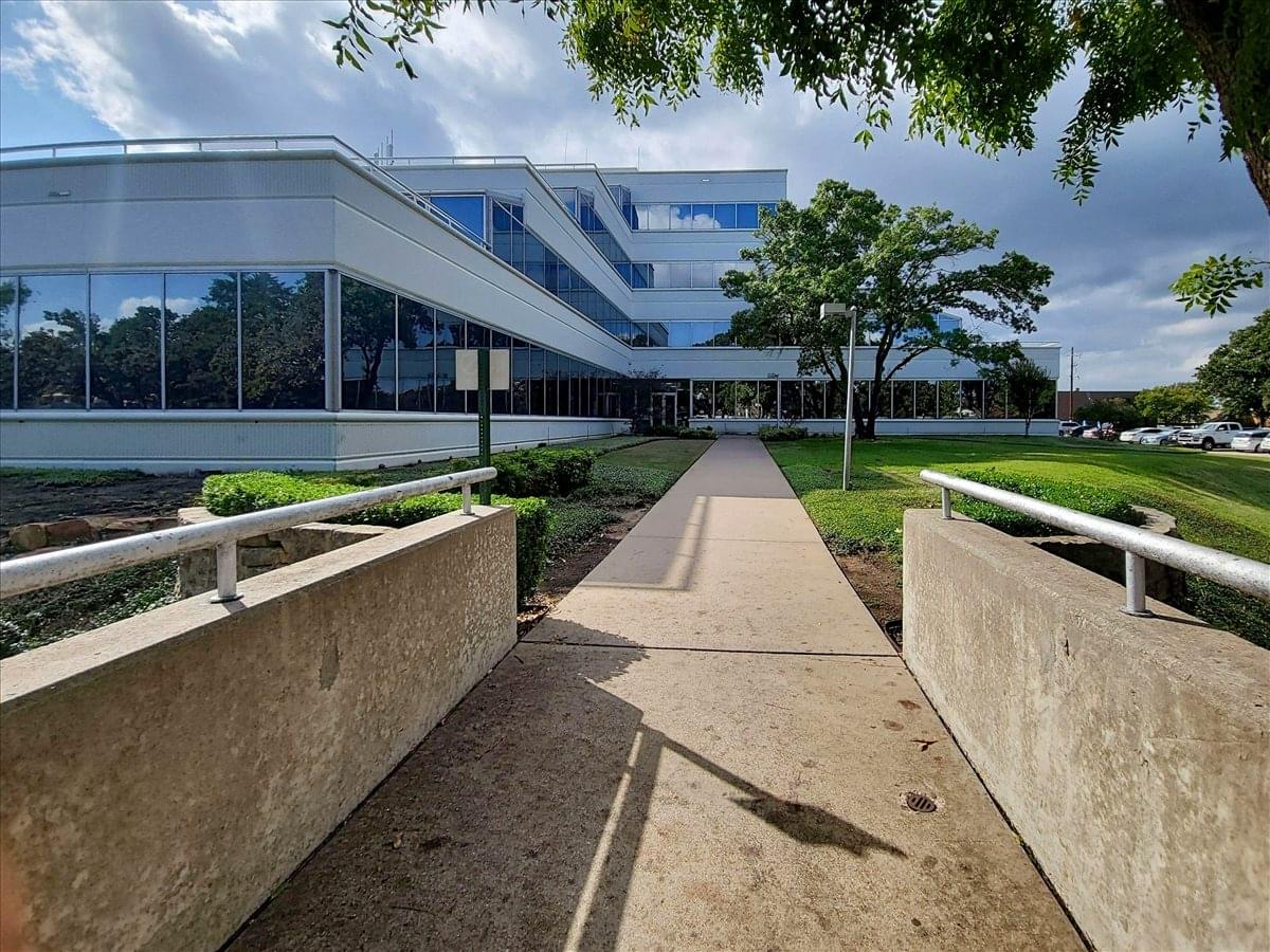 1301 South Bowen Road, 1st Floor Office Space - Arlington