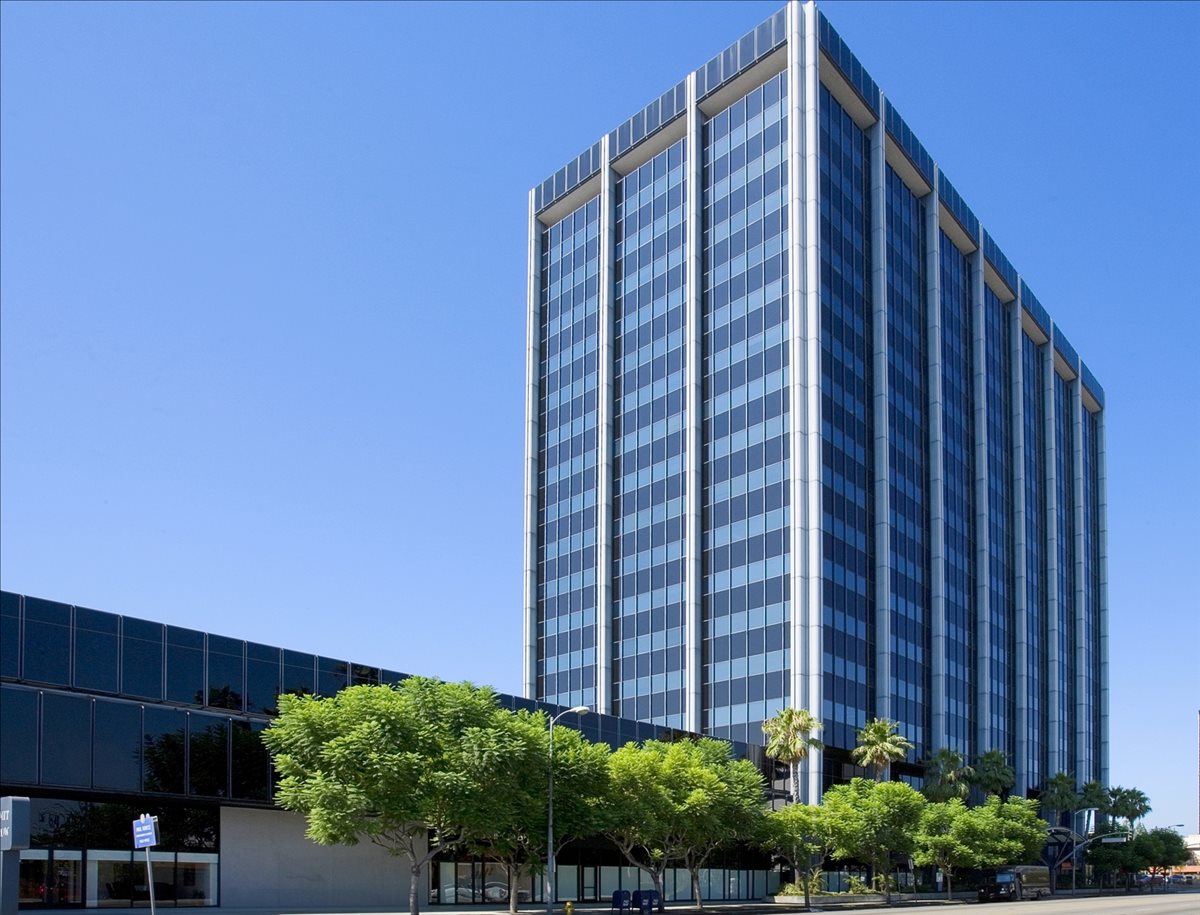 15760 Ventura Blvd Office Space - Encino