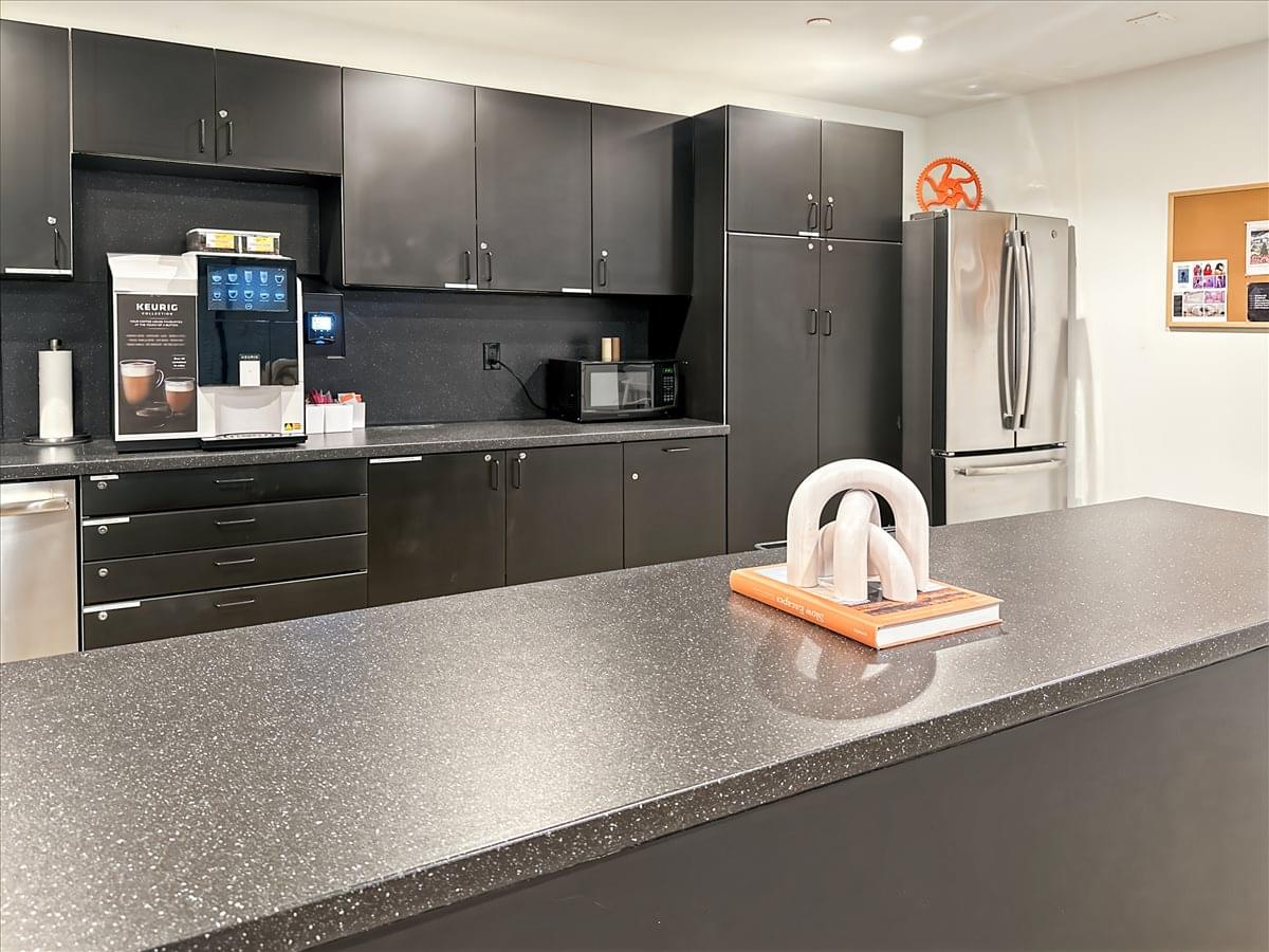 Photo of Office Space on 718 South Hill Street,3rd & 5th Floor Los Angeles