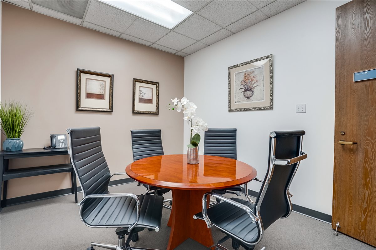 Olympic Plaza, 11500 Olympic Blvd Office Space - Los Angeles