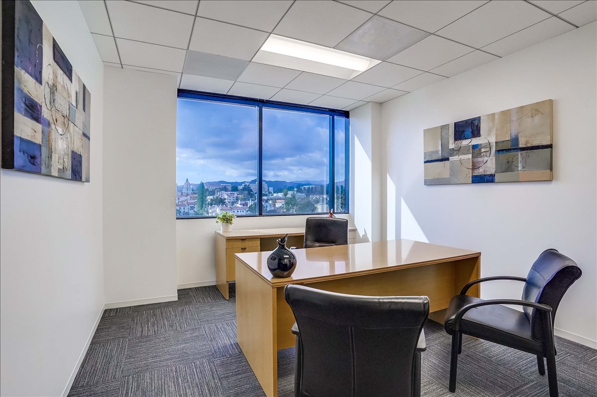 35 North Lake Avenue, Suite 710 Office Space - Pasadena