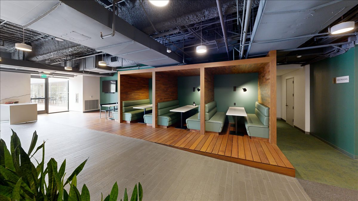 Picture of 915 Wilshire Boulevard Office Space available in Los Angeles