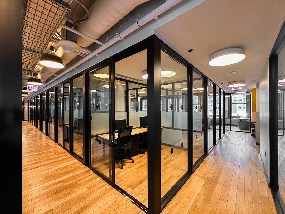 Photo of Office Space on 125 South Clark Street, The National Chicago