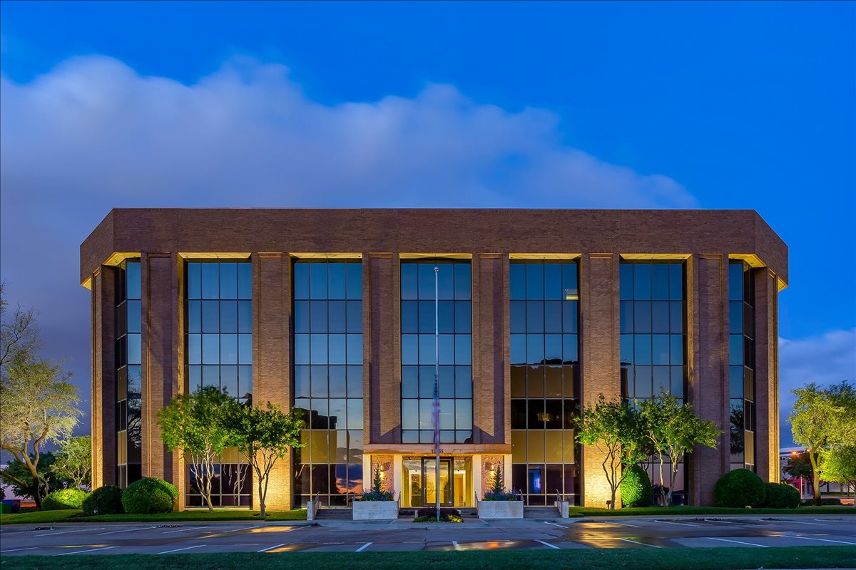 Photo of Office Space on 13465 Midway Rd Dallas