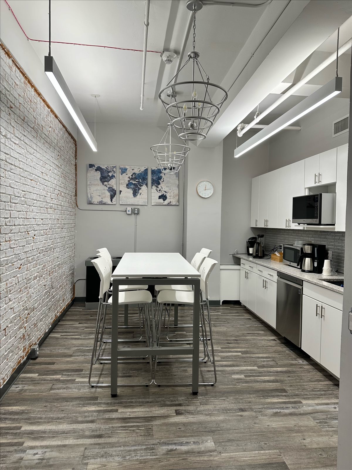 Photo of Office Space on 462 Seventh Ave, FL 6 NYC