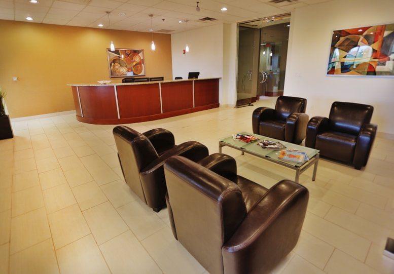 The Colonnade Center, 1661 International Place Dr Office Space - Memphis