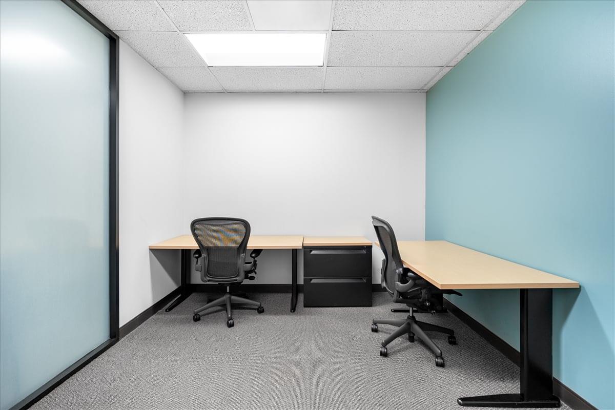 Photo of Office Space on Inner Harbour Center, 400 E Pratt St, Downtown Baltimore