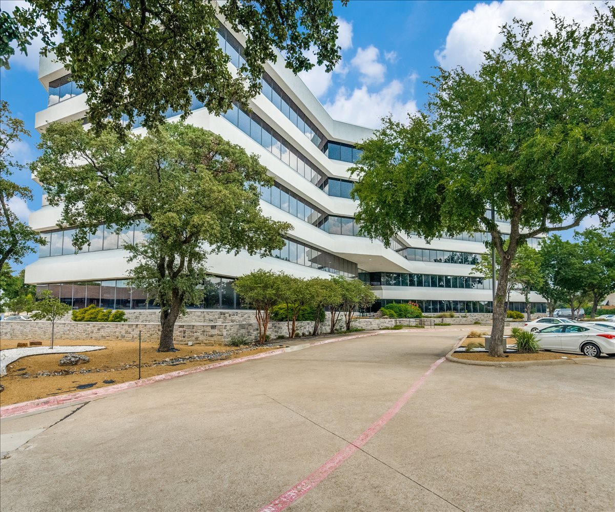 Office for Rent on 555 Republic Drive Plano