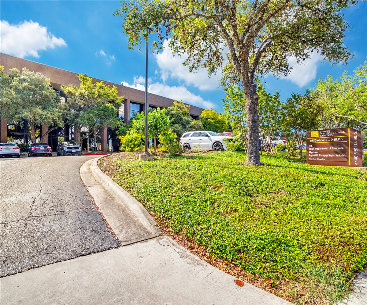 4440 S Piedras Dr Office Space - San Antonio