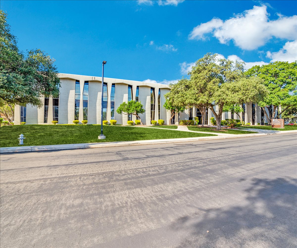 4242 E Piedras Dr Office Space - San Antonio