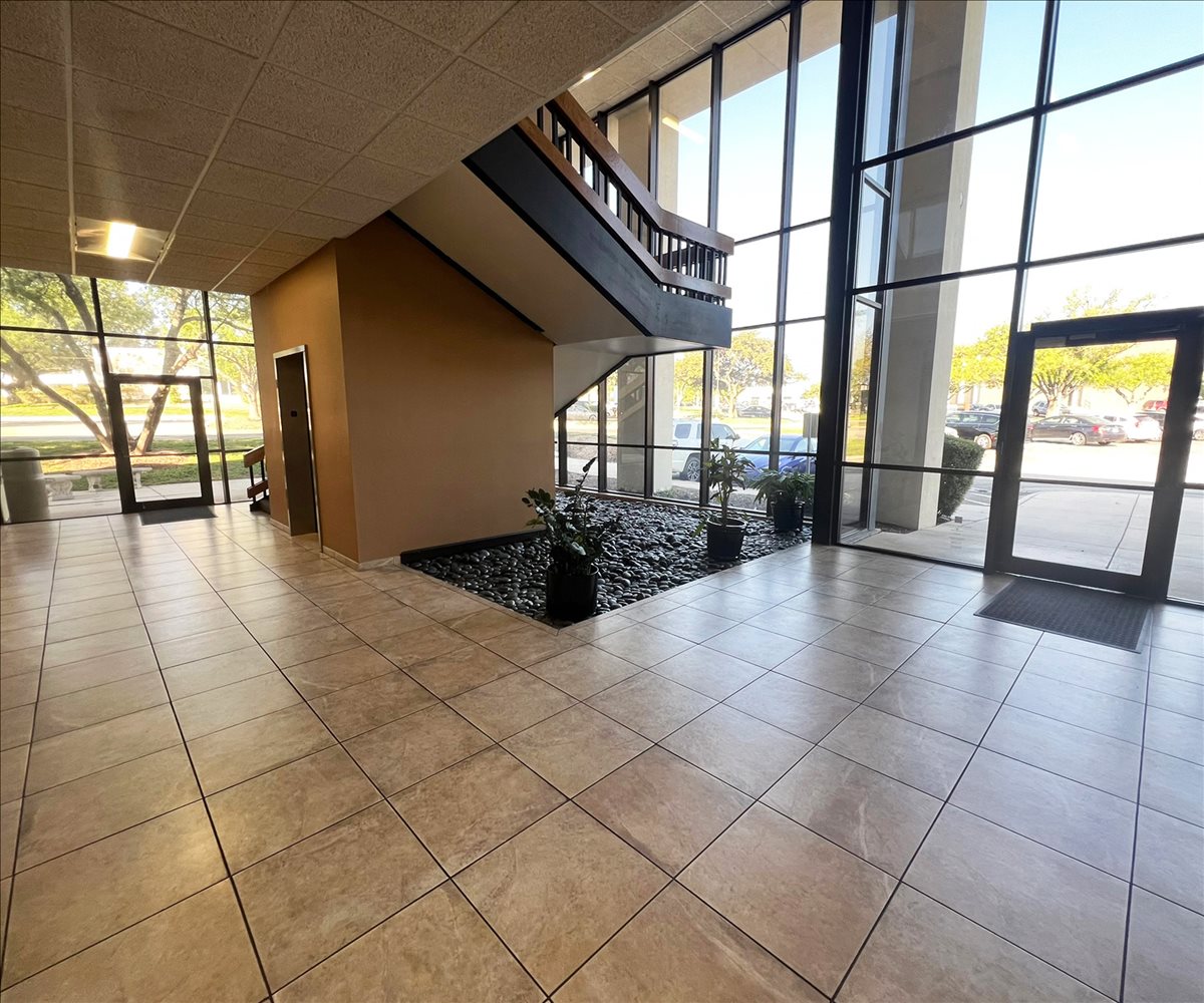 Photo of Office Space on 4241 E Piedras Dr San Antonio