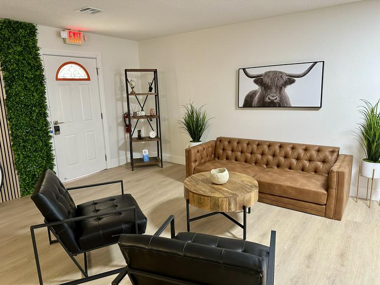 2555 N Pine Ave, Ocala, FL 34475 Office Space - Ocala