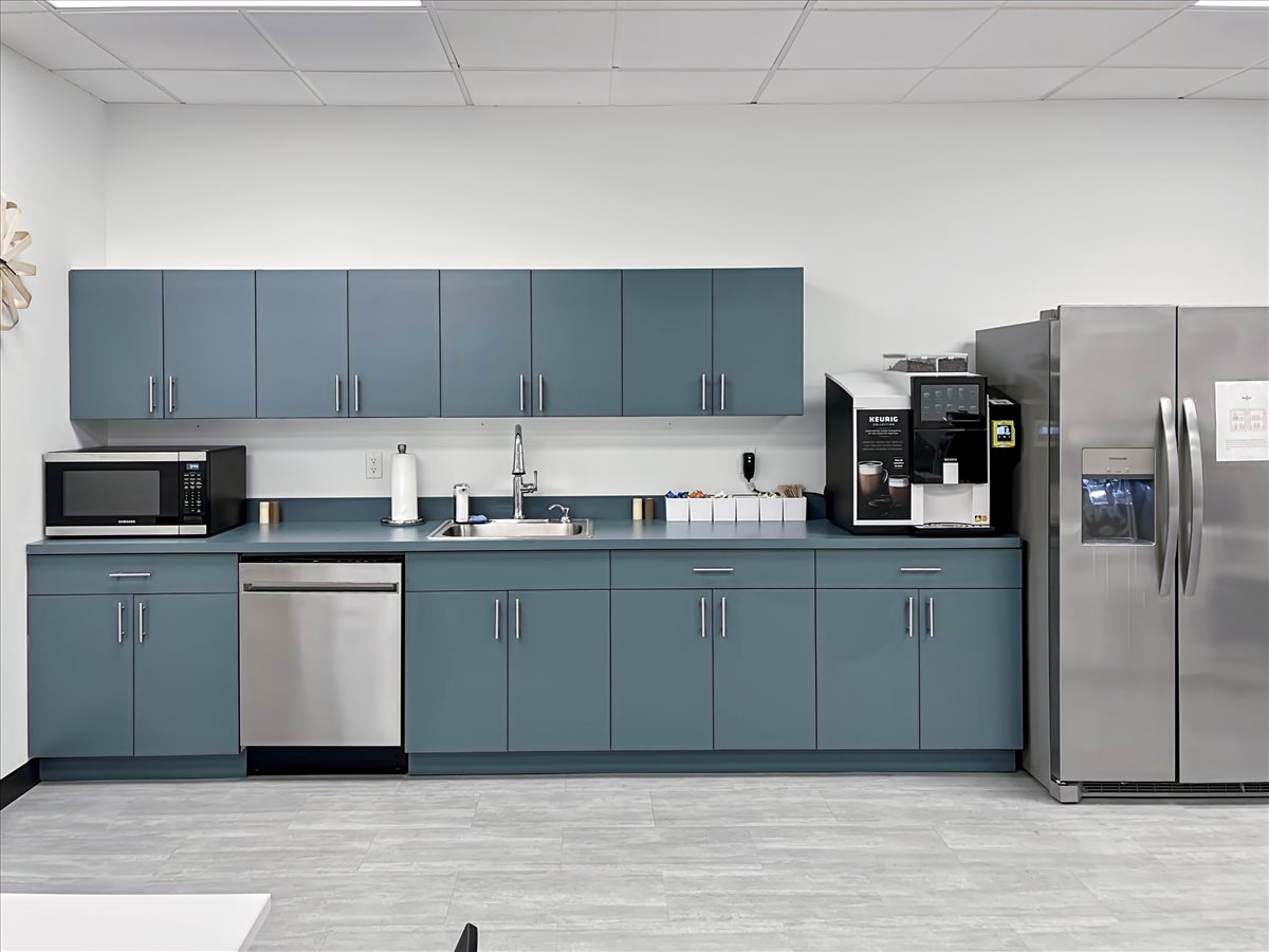 Picture of 800 Kinderkamack Road, 2nd Floor Office Space available in Paramus