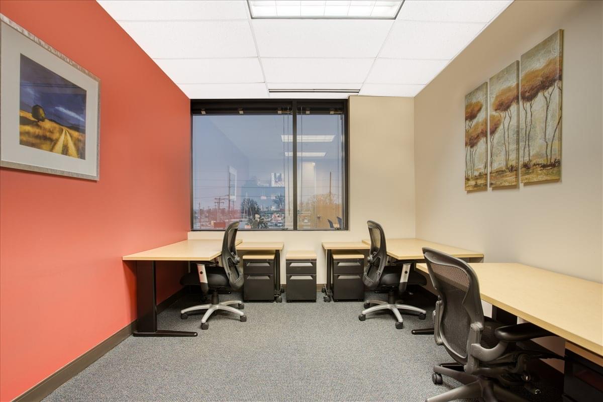 Photo of Office Space on 100 Chesterfield Business Pkwy Chesterfield